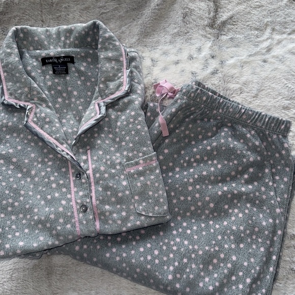 Earth Angels Pajama Set Gray & Pink Polka Dot Soft Fleece Satin Accent Sz Large - Picture 1 of 9